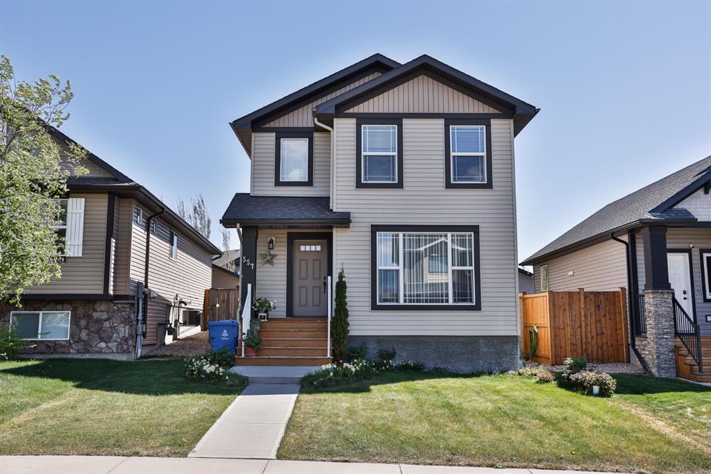Picture of 557 Mary Cameron Crescent N, Lethbridge Real Estate Listing