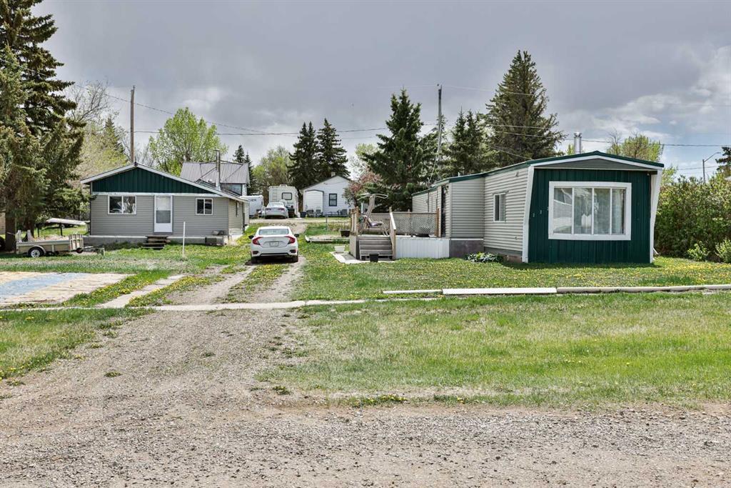 Picture of 222 Centre Street , Lomond Real Estate Listing