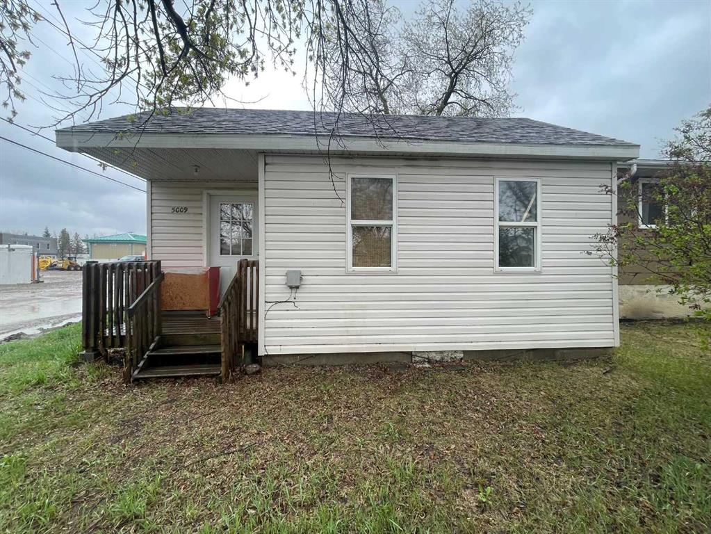 Picture of 5009 54A Street , Lloydminster Real Estate Listing