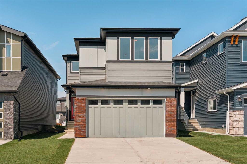 Picture of 152 Creekstone Circle SW, Calgary Real Estate Listing