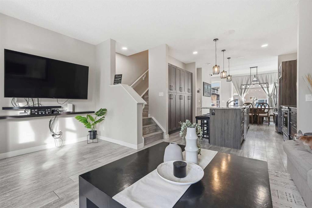 Picture of 1071 Seton Circle SE, Calgary Real Estate Listing