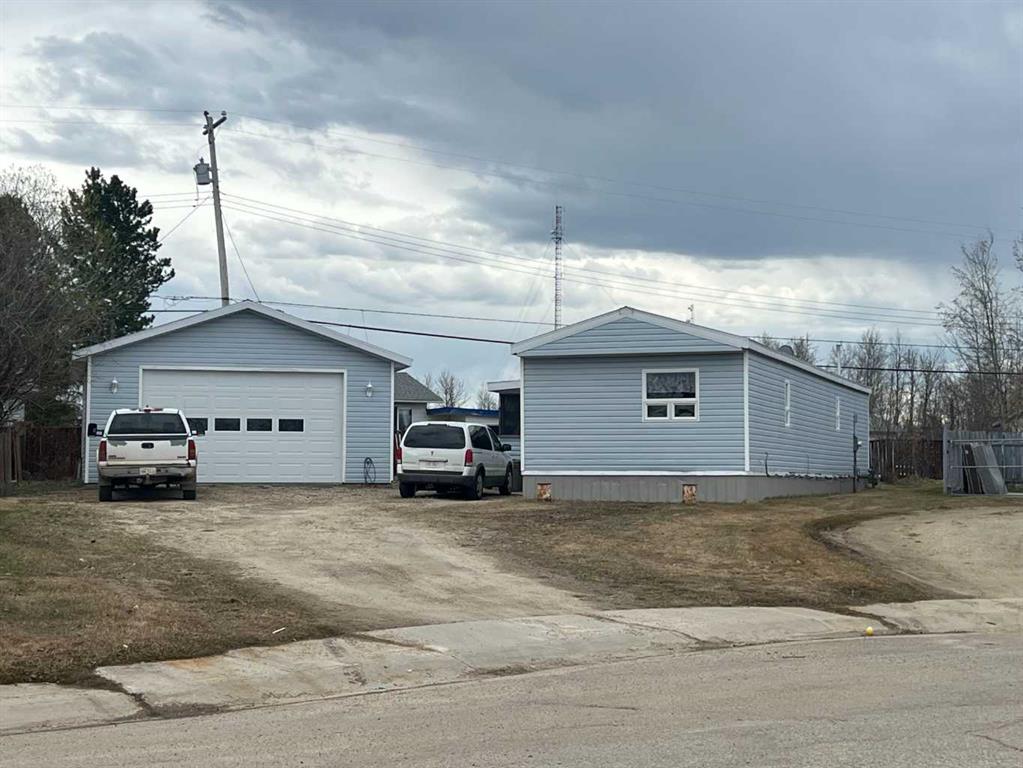 Picture of 403 9 Street , Fox Creek Real Estate Listing