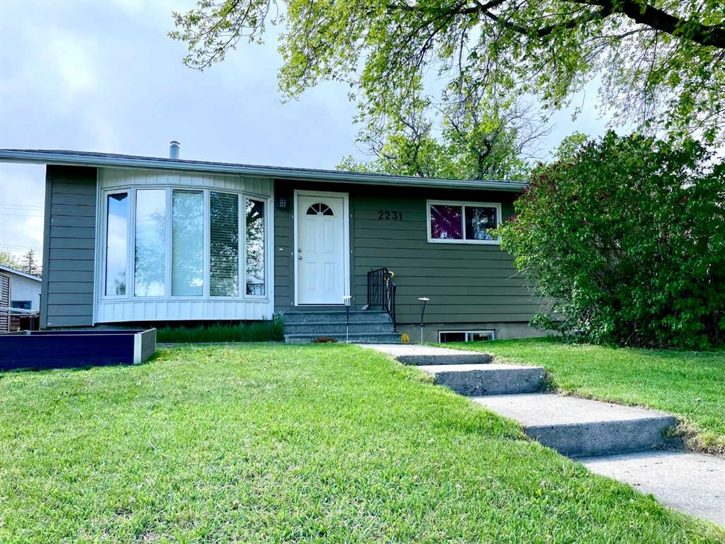 Picture of 2231 39 Street SE, Calgary Real Estate Listing