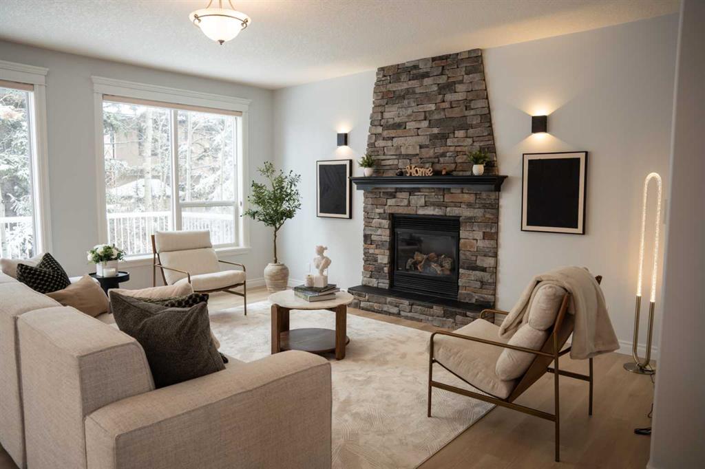 Picture of 3 Strathridge Bay SW, Calgary Real Estate Listing