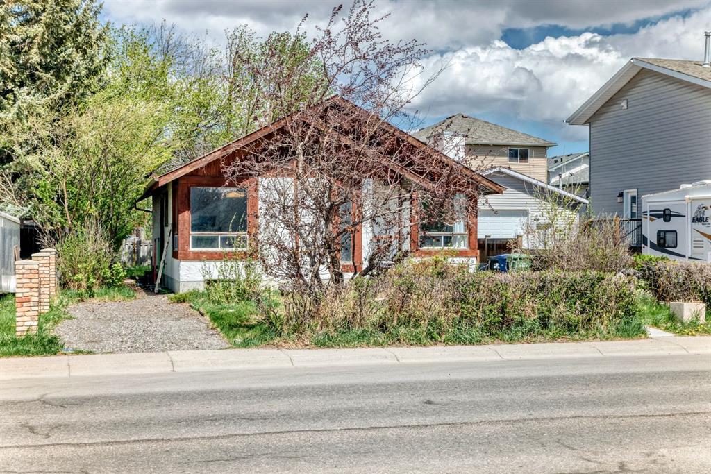 Picture of 481 Big Springs Drive SE, Airdrie Real Estate Listing