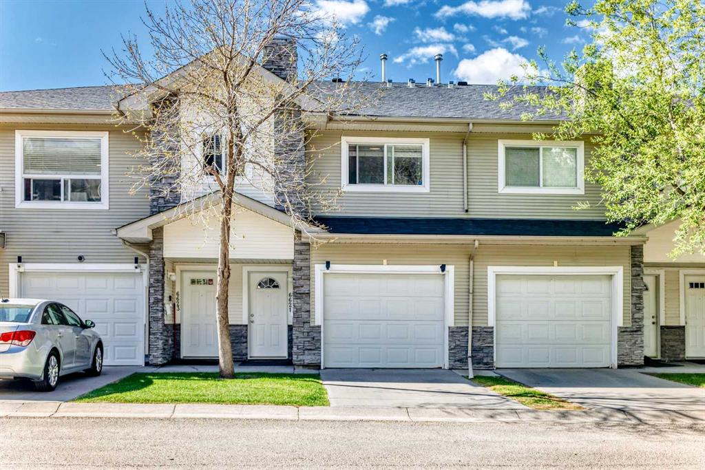 Picture of 6621 Pinecliff Grove NE, Calgary Real Estate Listing