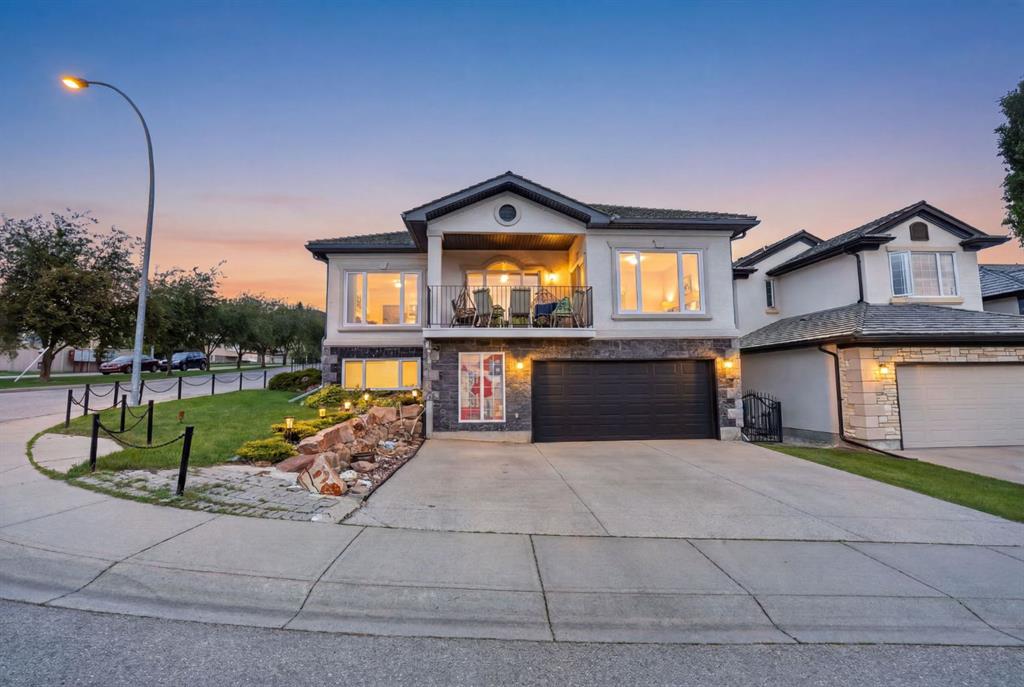 Picture of 154 Sienna Ridge Landing SW, Calgary Real Estate Listing