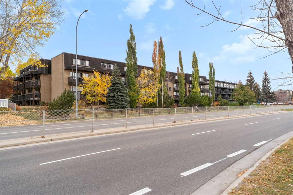 Picture of 39, 3519 49 Street NW, Calgary Real Estate Listing