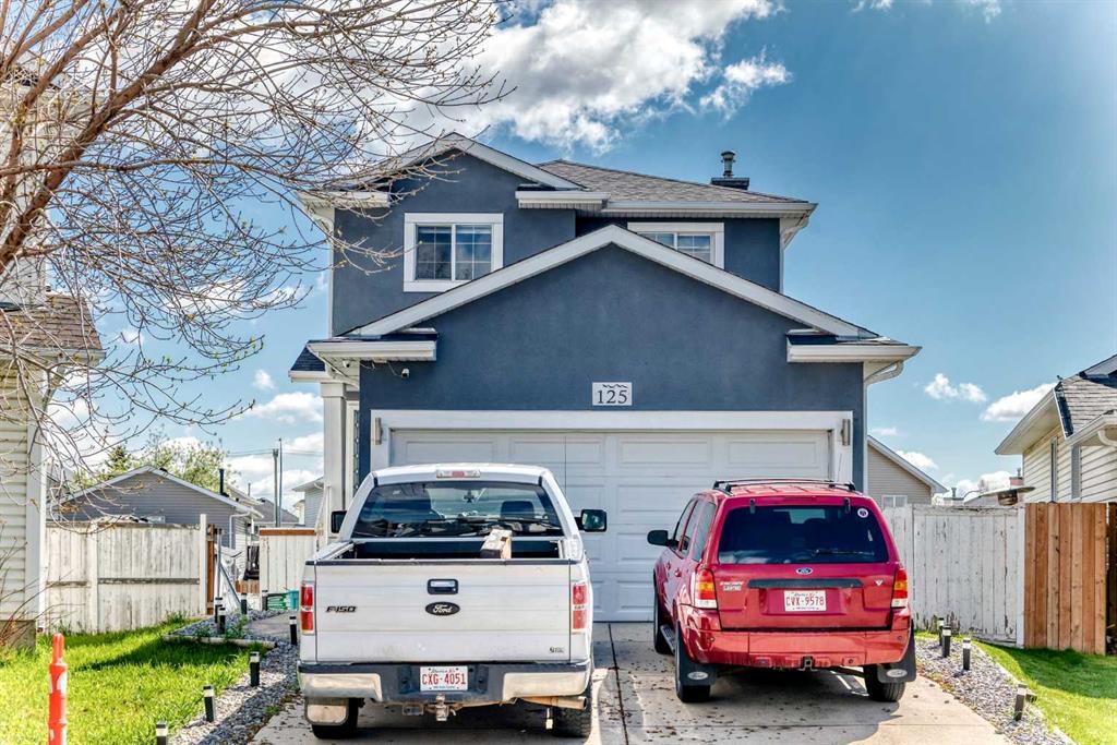 Picture of 125 Coral Springs Bay NE, Calgary Real Estate Listing