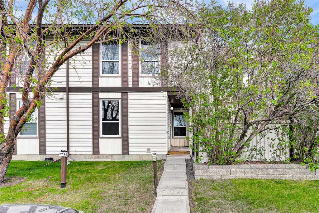 Picture of 33, 3200 60 Street NE, Calgary Real Estate Listing