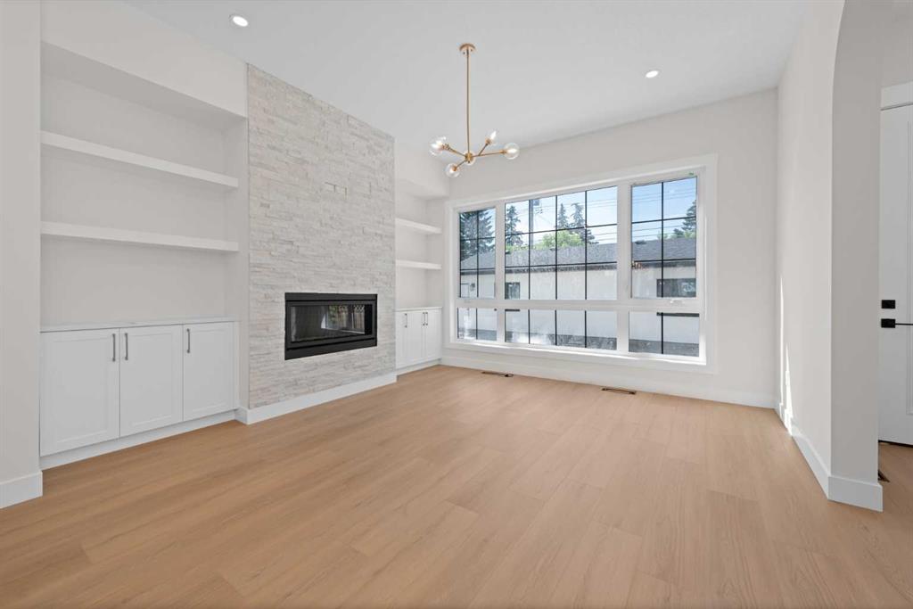 Picture of 6429 33 Avenue NW, Calgary Real Estate Listing