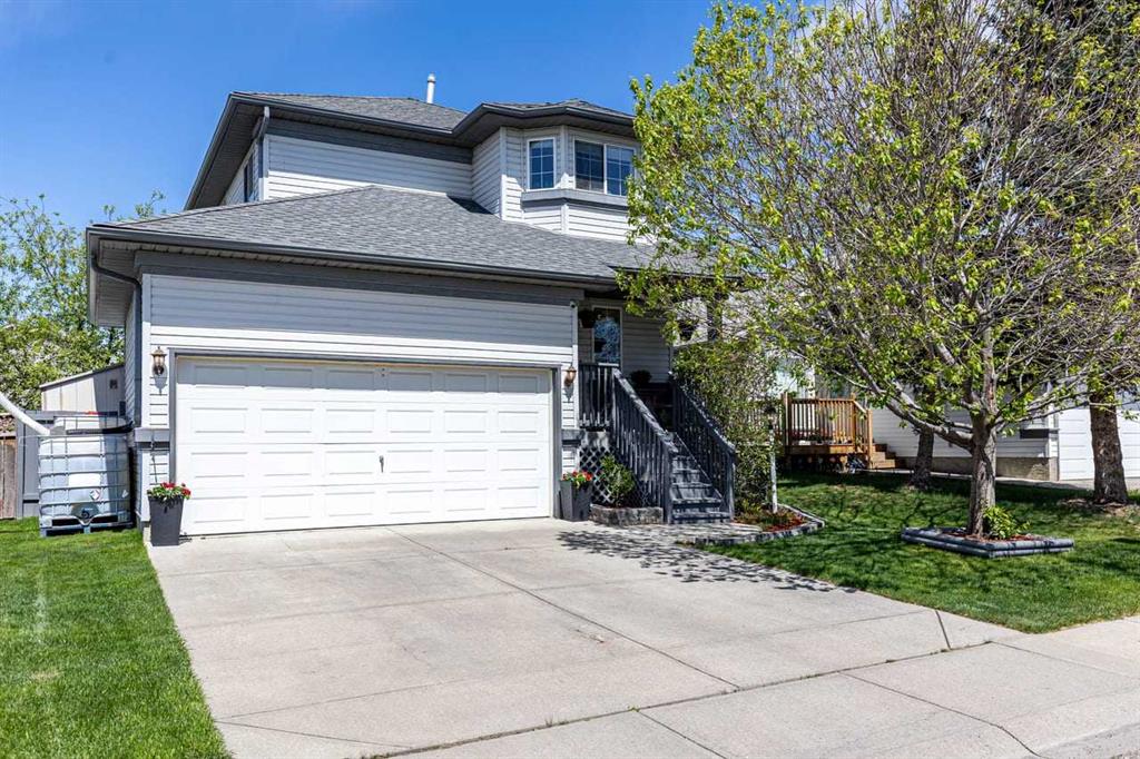 Picture of 158 Saratoga Close NE, Calgary Real Estate Listing