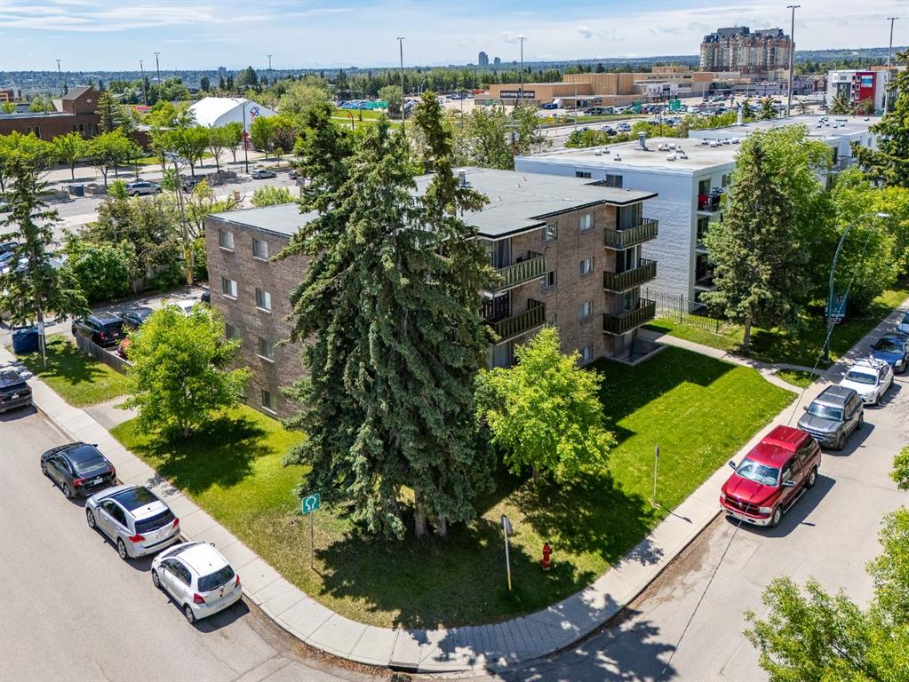 Picture of 1405 17 Avenue NW, Calgary Real Estate Listing