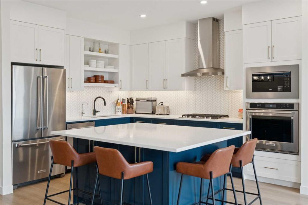Picture of 195 Greenwich Drive NW, Calgary Real Estate Listing