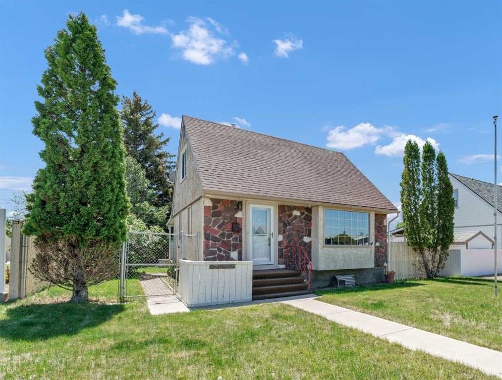 Picture of 119 10 Street SW, Medicine Hat Real Estate Listing