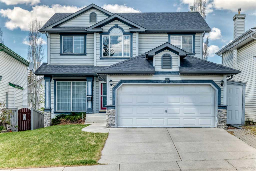 Picture of 68 Scenic View Close NW, Calgary Real Estate Listing