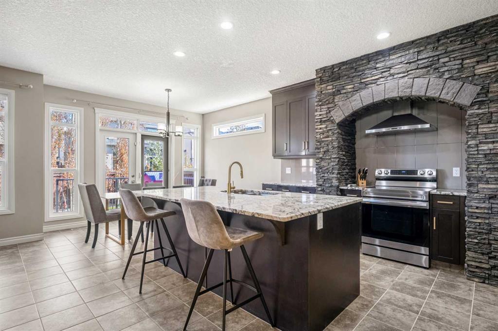 Picture of 495 Cranford Drive SE, Calgary Real Estate Listing