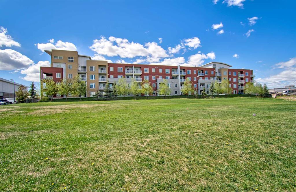 Picture of 2222, 604 East Lake Boulevard NE, Airdrie Real Estate Listing