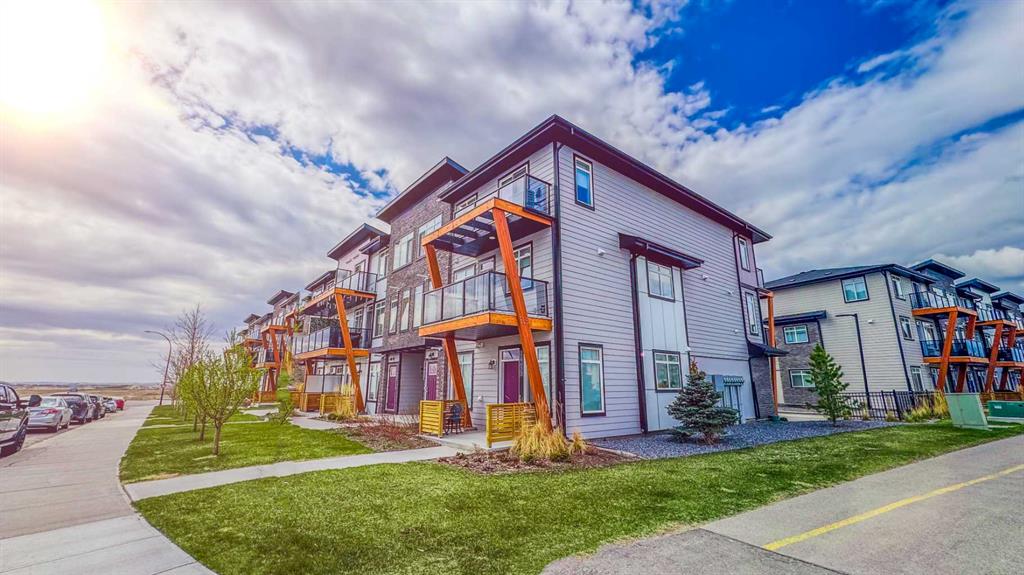 Picture of 19637 48 Street SE, Calgary Real Estate Listing