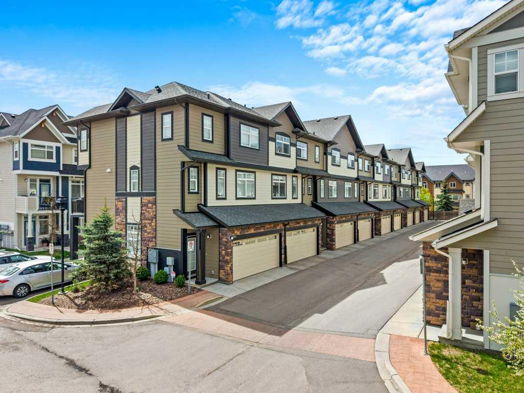 Picture of 205 Wentworth Row SW, Calgary Real Estate Listing
