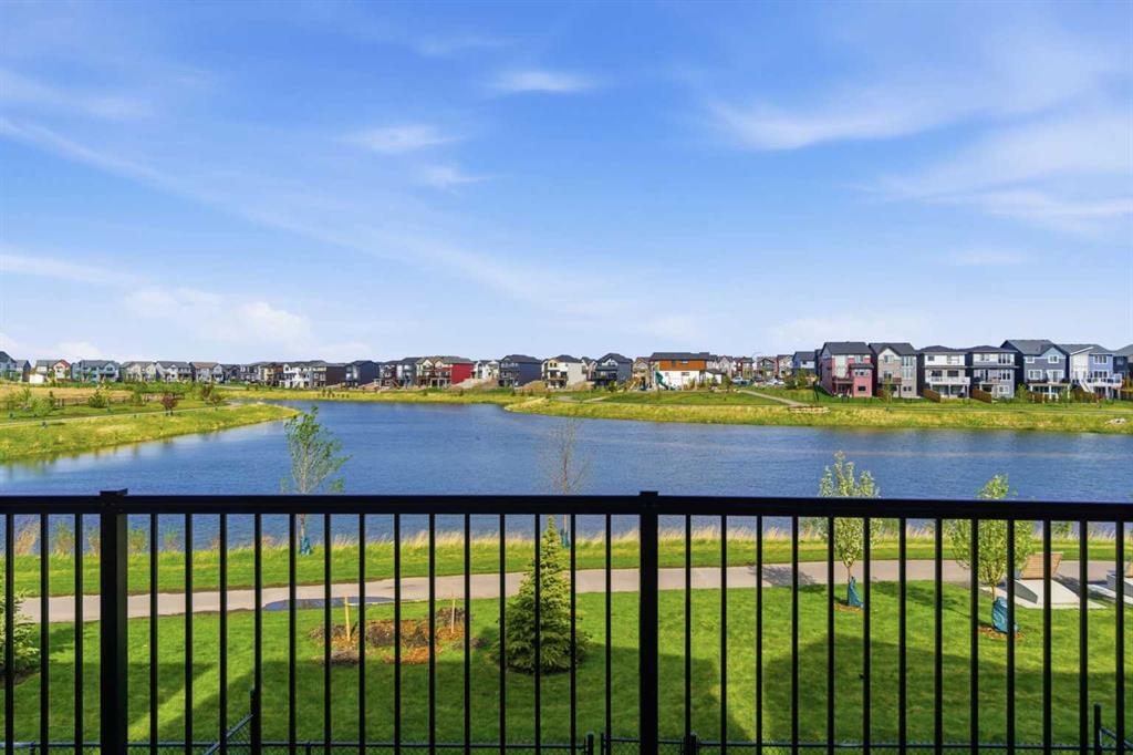 Picture of 264 Mallard Grove SE, Calgary Real Estate Listing