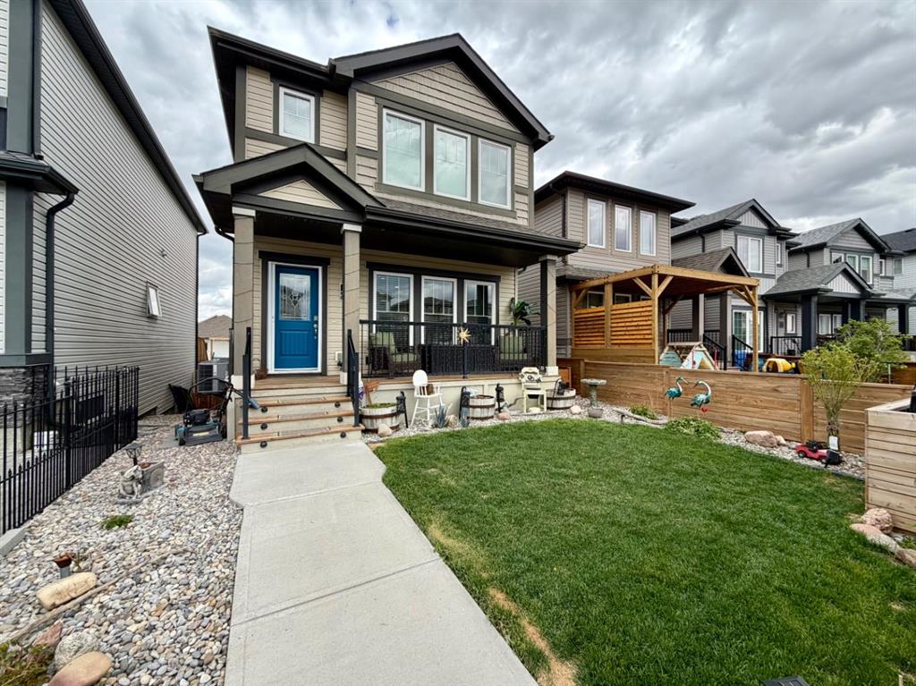 Picture of 527 Moonlight Lane W, Lethbridge Real Estate Listing
