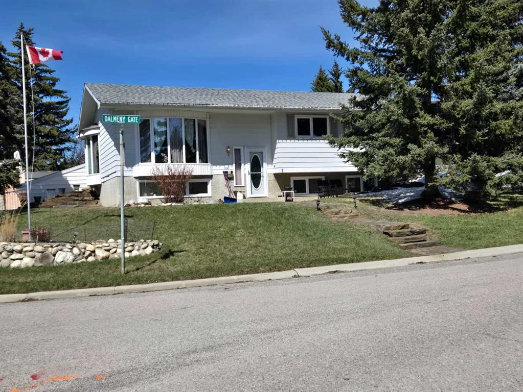 Picture of 6803 Dalmeny Gate NW, Calgary Real Estate Listing