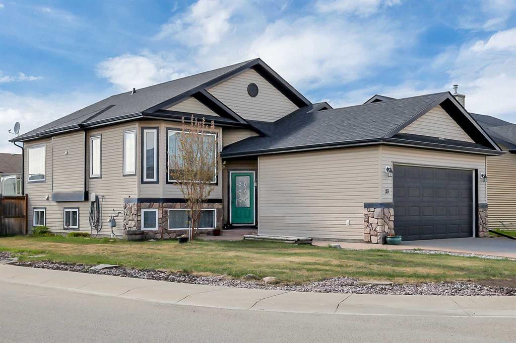 Picture of 23 Lambertson Place , Sylvan Lake Real Estate Listing
