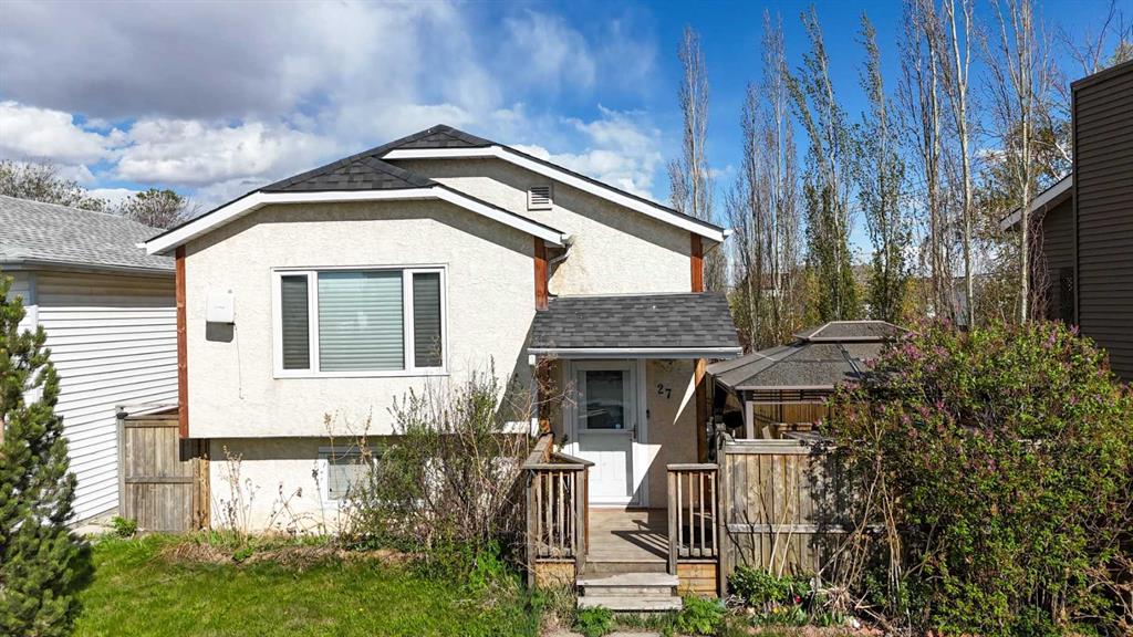 Picture of 27 Erin Grove Court SE, Calgary Real Estate Listing