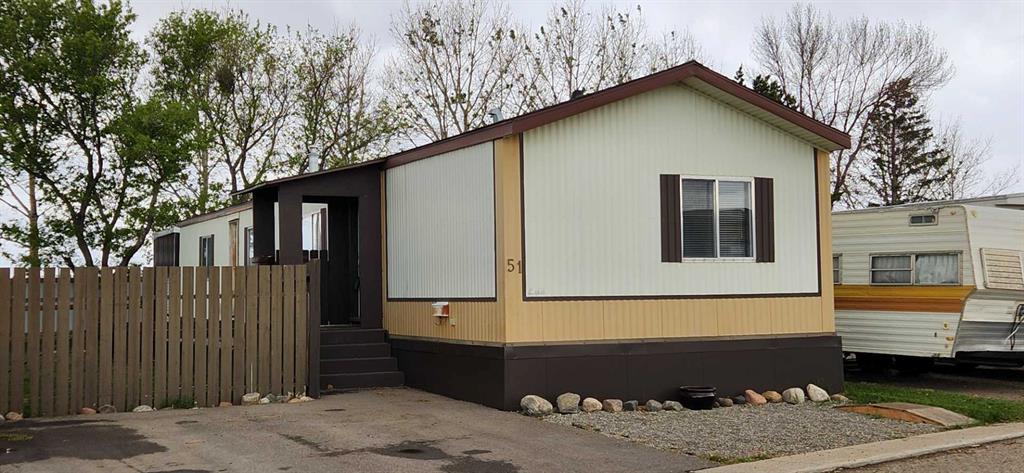 Picture of 51, 2715 westside Drive W, Lethbridge Real Estate Listing