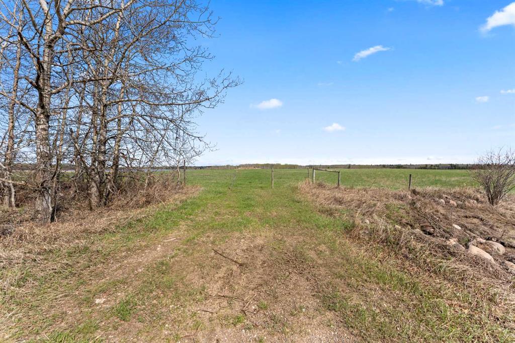 Picture of 422 Range , Rural Bonnyville No. 87, M.D. of Real Estate Listing