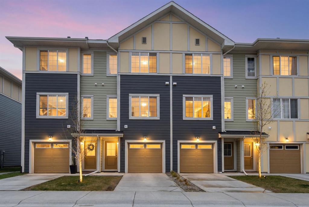 Picture of 215 Marquis Lane SE, Calgary Real Estate Listing