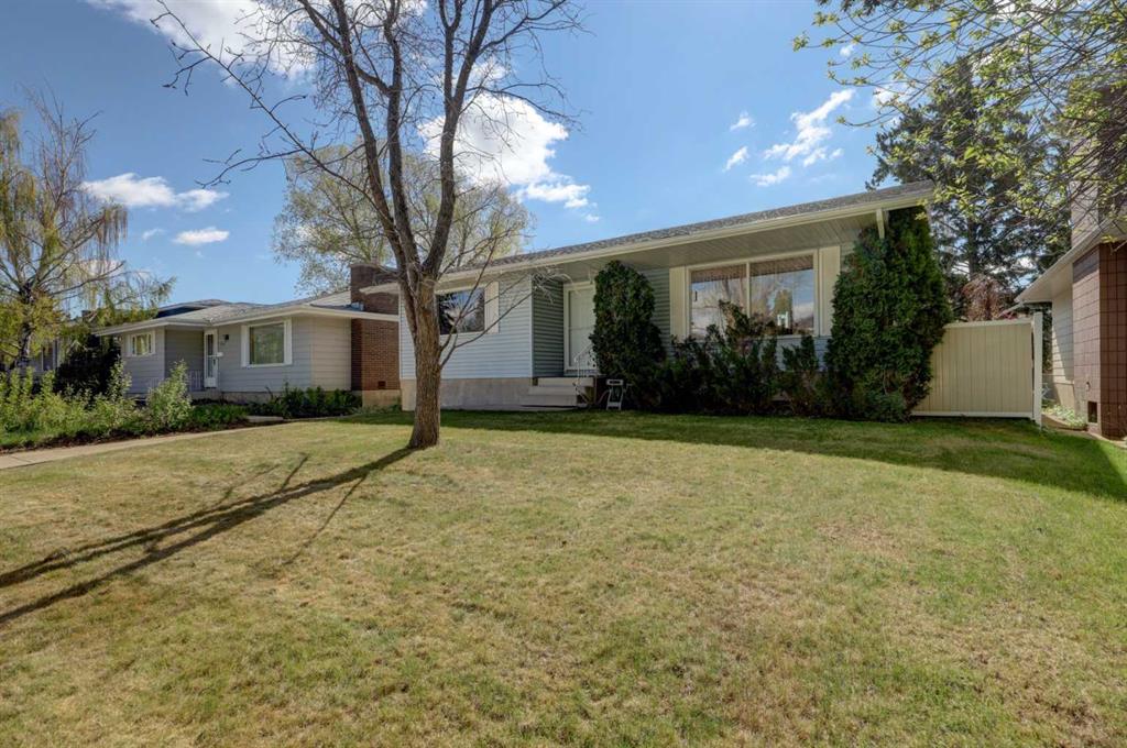 Picture of 255 Huntcroft Road NE, Calgary Real Estate Listing