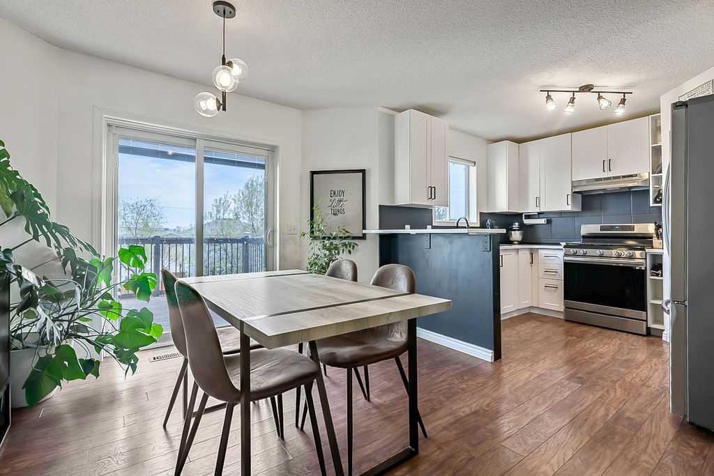 Picture of 145 Harvest Glen Way NE, Calgary Real Estate Listing
