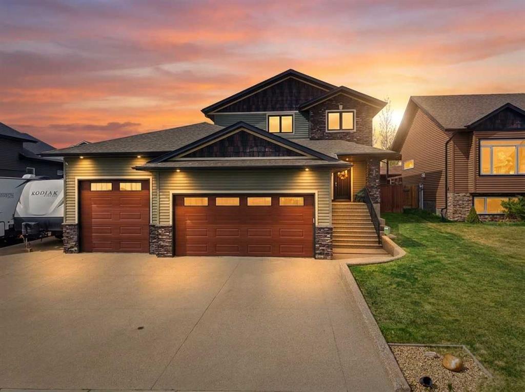 Picture of 21 Parkridge Crescent  , Blackfalds Real Estate Listing