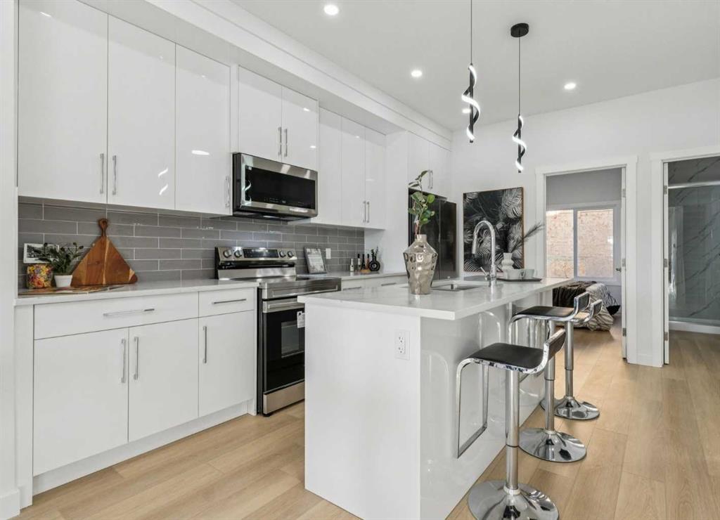 Picture of 202, 95 Saddlecrest Circle NE, Calgary Real Estate Listing
