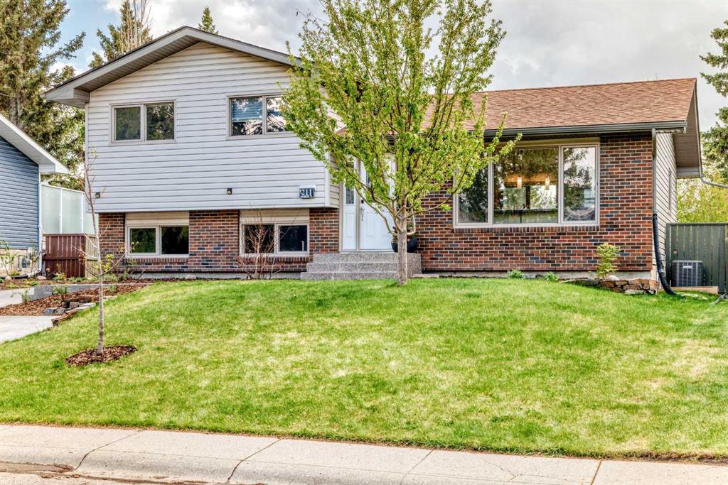 Picture of 211 Oakridge Place SW, Calgary Real Estate Listing