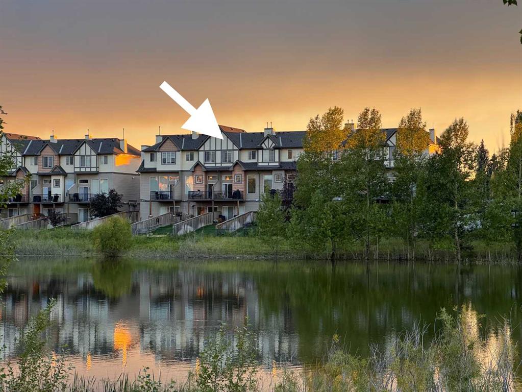 Picture of 44 Everridge Common SW, Calgary Real Estate Listing