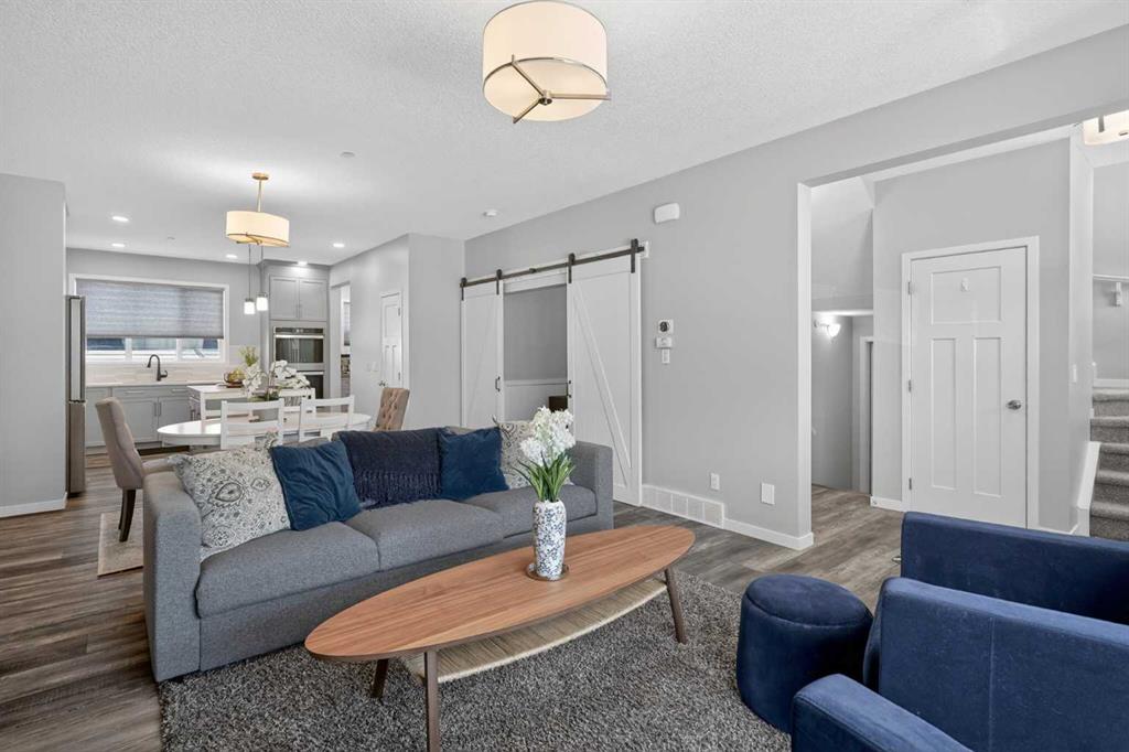 Picture of 31 Lucas Boulevard NW, Calgary Real Estate Listing