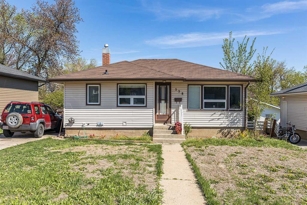 Picture of 538 6 Street SW, Medicine Hat Real Estate Listing