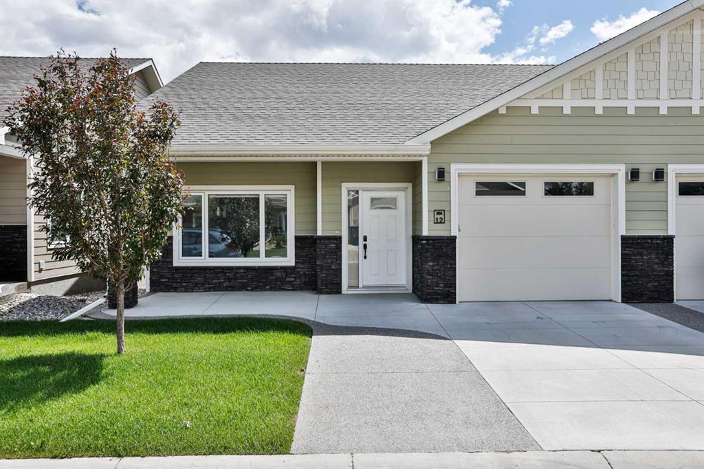 Picture of 12, 333 Cowan Avenue , Picture Butte Real Estate Listing