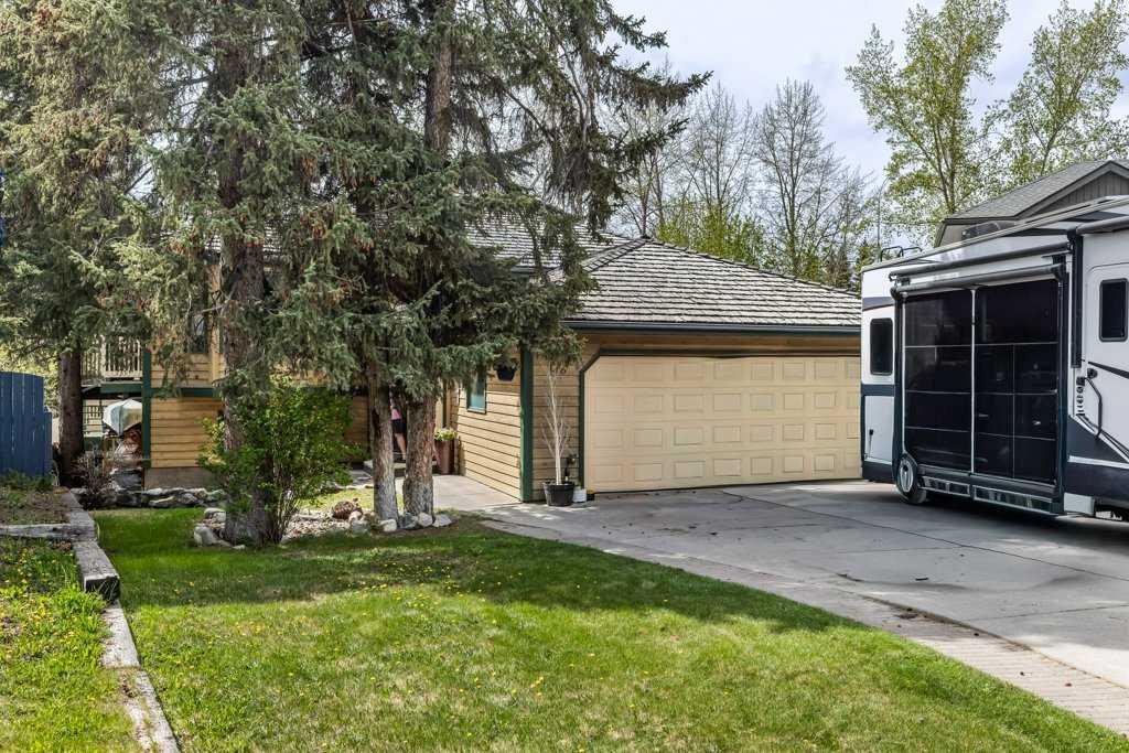 Picture of 146 Cougar Point Road , Canmore Real Estate Listing