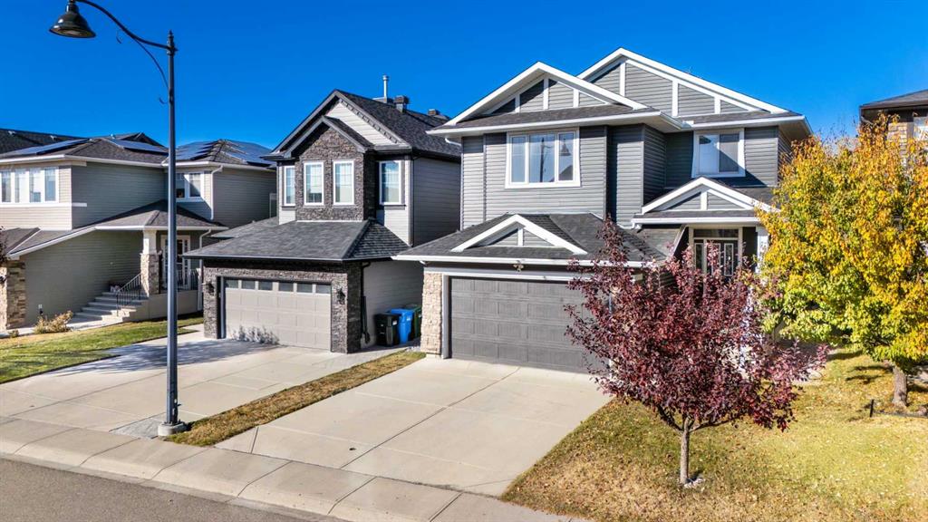 Picture of 76 Evanspark Circle NW, Calgary Real Estate Listing