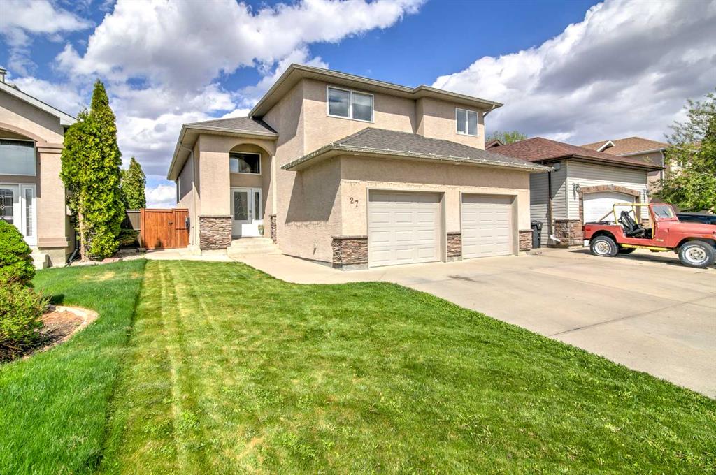 Picture of 27 Kodiak Boulevard N, Lethbridge Real Estate Listing