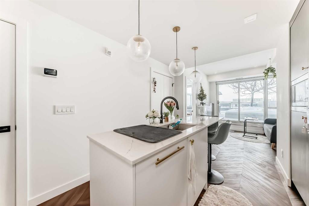 Picture of 207, 8505 Broadcast Avenue SW, Calgary Real Estate Listing