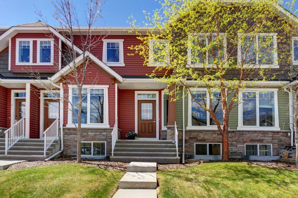 Picture of 95 Aspen Hills Drive SW, Calgary Real Estate Listing