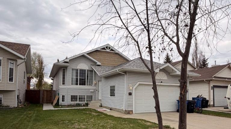 Picture of 77 Briarwood Crescent , Blackfalds Real Estate Listing