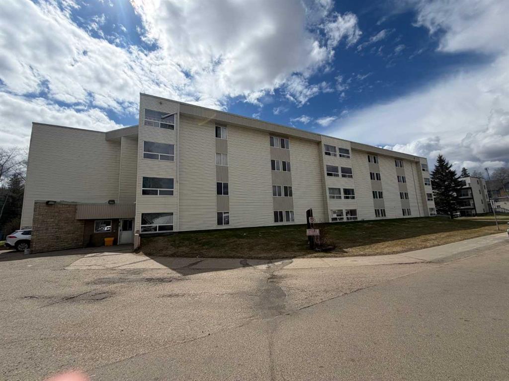 Picture of 312, 111 Charles Avenue , Fort McMurray Real Estate Listing