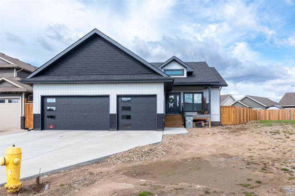 Picture of 7302 37 StreetClose , Lloydminster Real Estate Listing