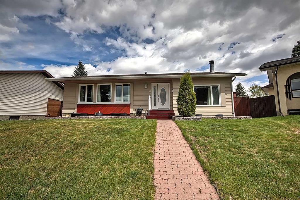 Picture of 48 Deermont Way SE, Calgary Real Estate Listing